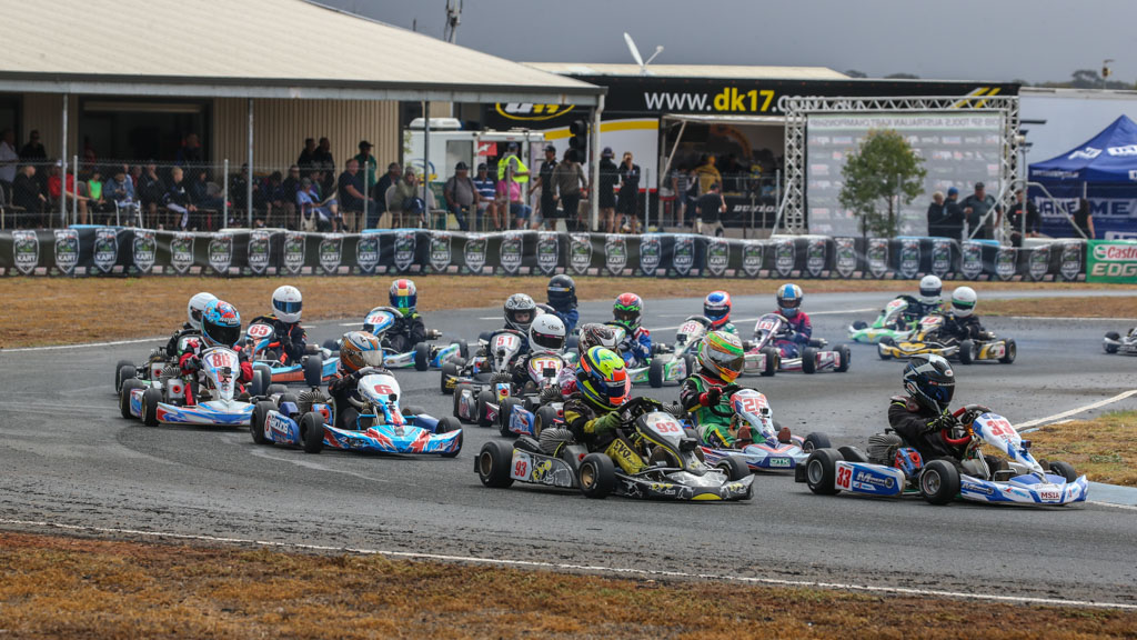 Just a small field of 40 karts. Much nicer at this end of the field rather than the other end.